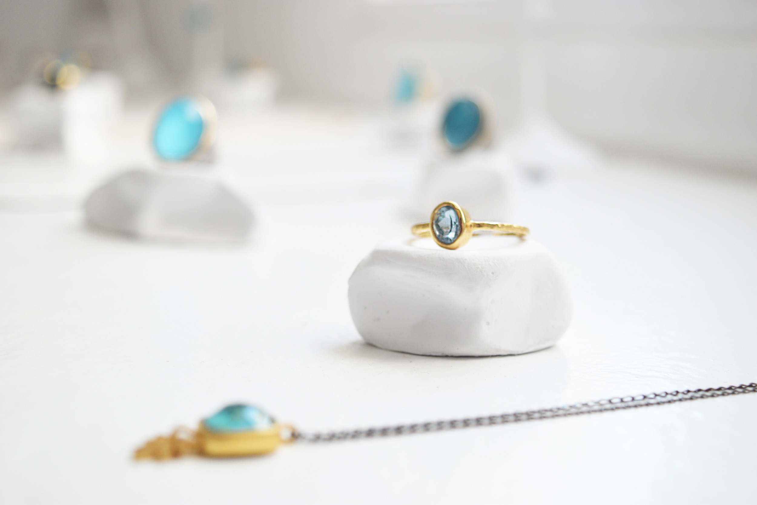 Mnemossyne: Minimalist Greek Jewellery and Art Gallery