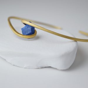 Gold Plated Twist Unpolished Lapis Lazuli Bracelet