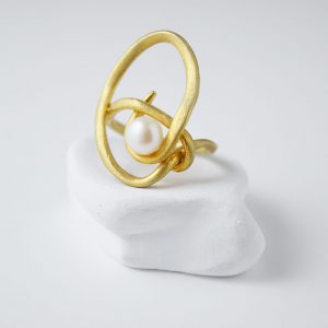 Sterling Silver Oval Spiral Freshwater Pearl Matte Gold Plated Ring