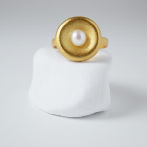 Sterling Silver Round Freshwater Pearl Gold Plated Ring